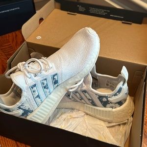 Adidas NMD R1 Womens Shoes